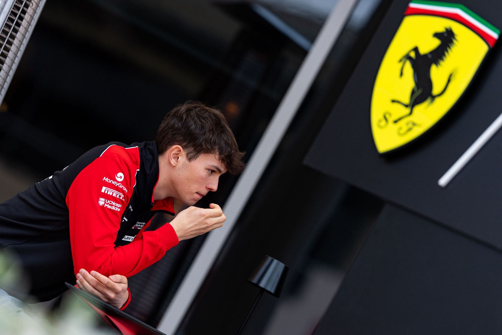 Oliver Bearman at the 2025 Formula 1 Pre-season Testing in Bahrain - Source: Getty